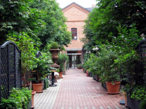 Отель Hotel Fabrik Vösendorf, Фёзендорф